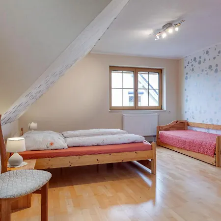 Quaint Apartment In Kuhlungsborn With Garden Eksteriør billede