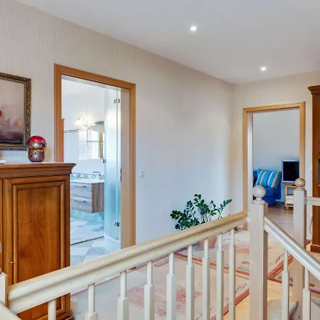 Quaint Apartment In Kuhlungsborn With Garden Eksteriør billede