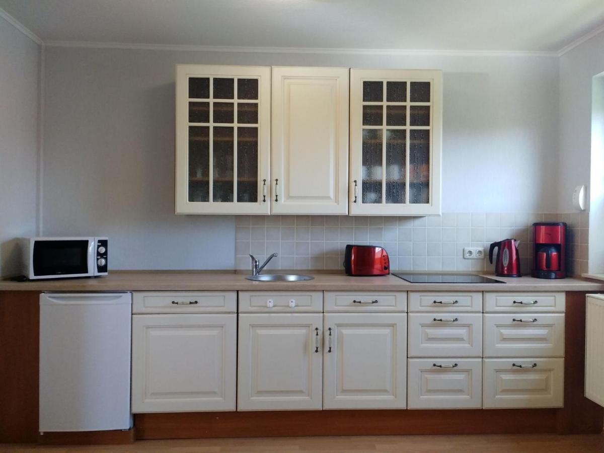 Quaint In With Garden Apartment *